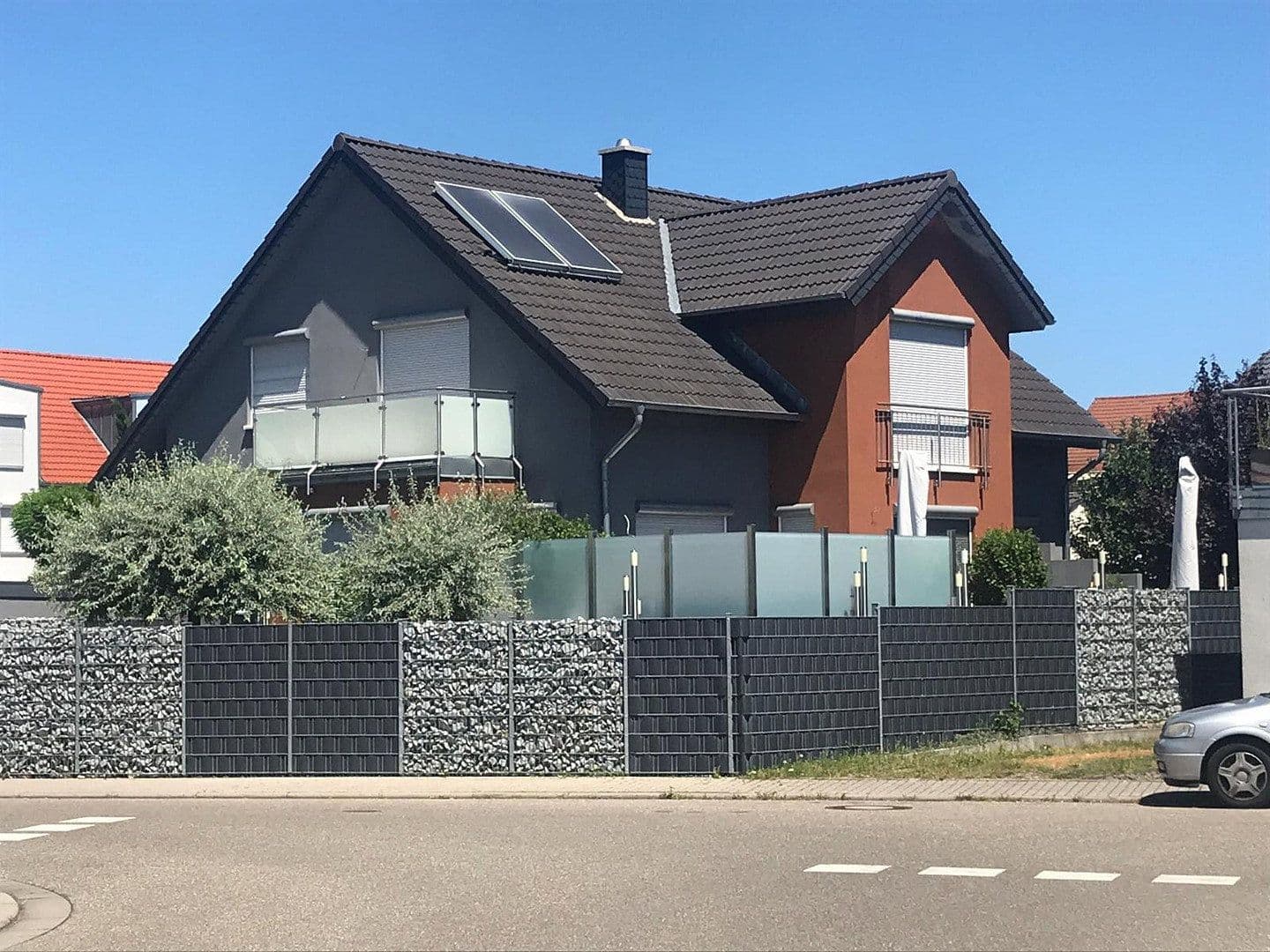 Prenájom bytu 3-izbový 90 m², Reilingen, Bádensko-Wurttembersko Prenájom bytu 3-izbový 90 m², Reilingen, Bádensko-Wurttembersko