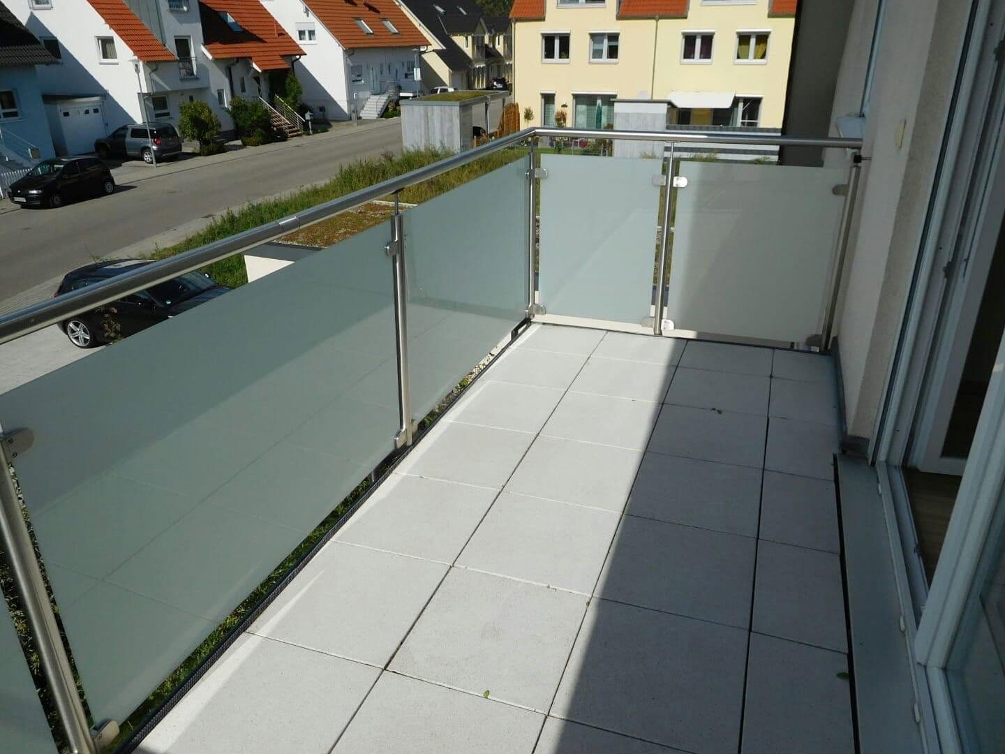 Prenájom bytu 3-izbový 90 m², Reilingen, Bádensko-Wurttembersko Prenájom bytu 3-izbový 90 m², Reilingen, Bádensko-Wurttembersko