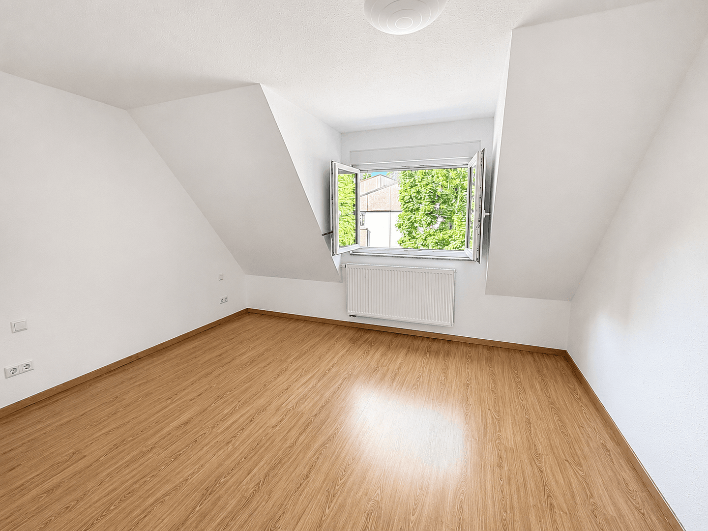 Predaj bytu 2-izbový 45 m², Friedrichstraße 8, Vaihingen an der Enz, Bádensko-Wurttembersko Predaj bytu 2-izbový 45 m², Friedrichstraße 8, Vaihingen an der Enz, Bádensko-Wurttembersko