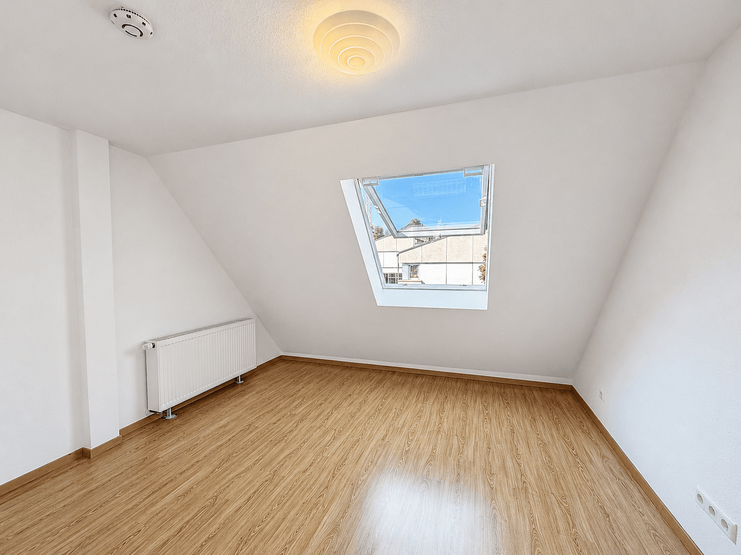 Predaj bytu 2-izbový 45 m², Friedrichstraße 8, Vaihingen an der Enz, Bádensko-Wurttembersko Predaj bytu 2-izbový 45 m², Friedrichstraße 8, Vaihingen an der Enz, Bádensko-Wurttembersko