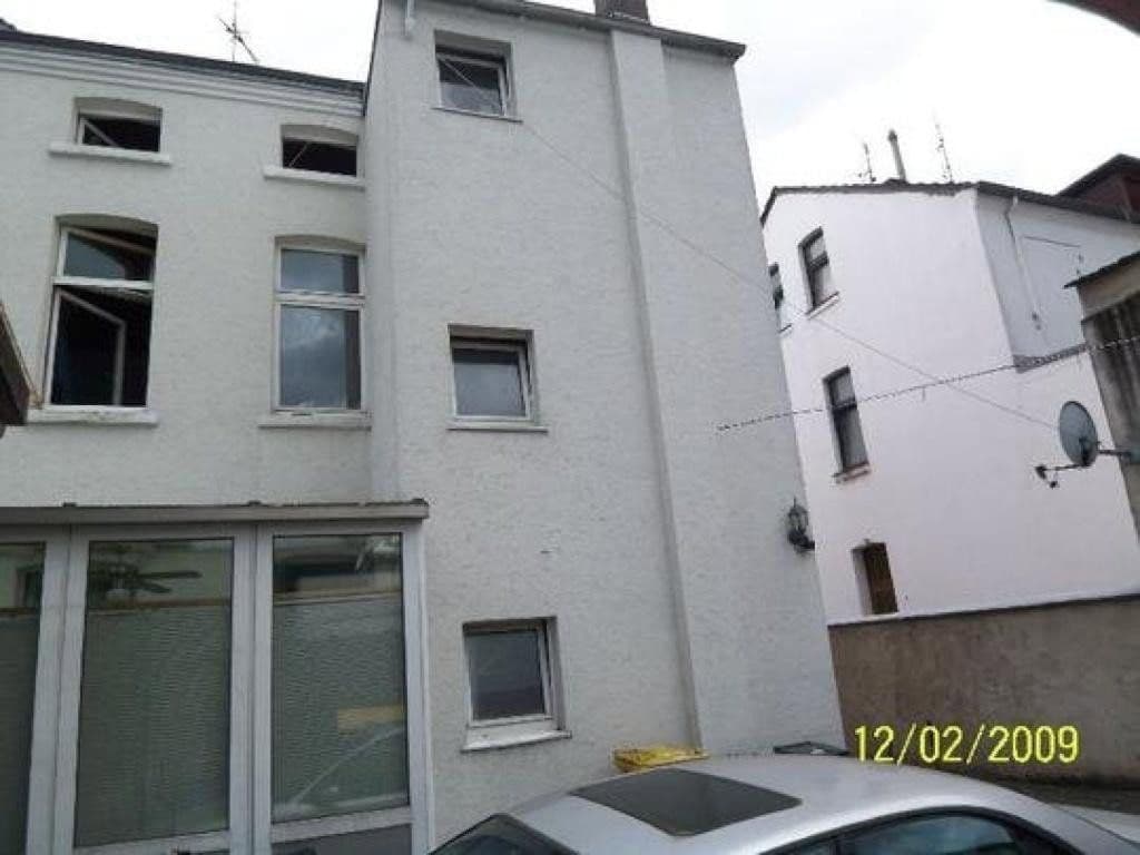 Prenájom bytu 1-izbový 21 m², Auguststr. 13, Bonn, Severné Porýnie - Westfálsko Prenájom bytu 1-izbový 21 m², Auguststr. 13, Bonn, Severné Porýnie - Westfálsko