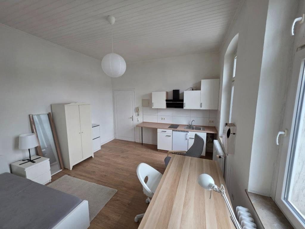 Prenájom bytu 1-izbový 21 m², Auguststr. 13, Bonn, Severné Porýnie - Westfálsko Prenájom bytu 1-izbový 21 m², Auguststr. 13, Bonn, Severné Porýnie - Westfálsko