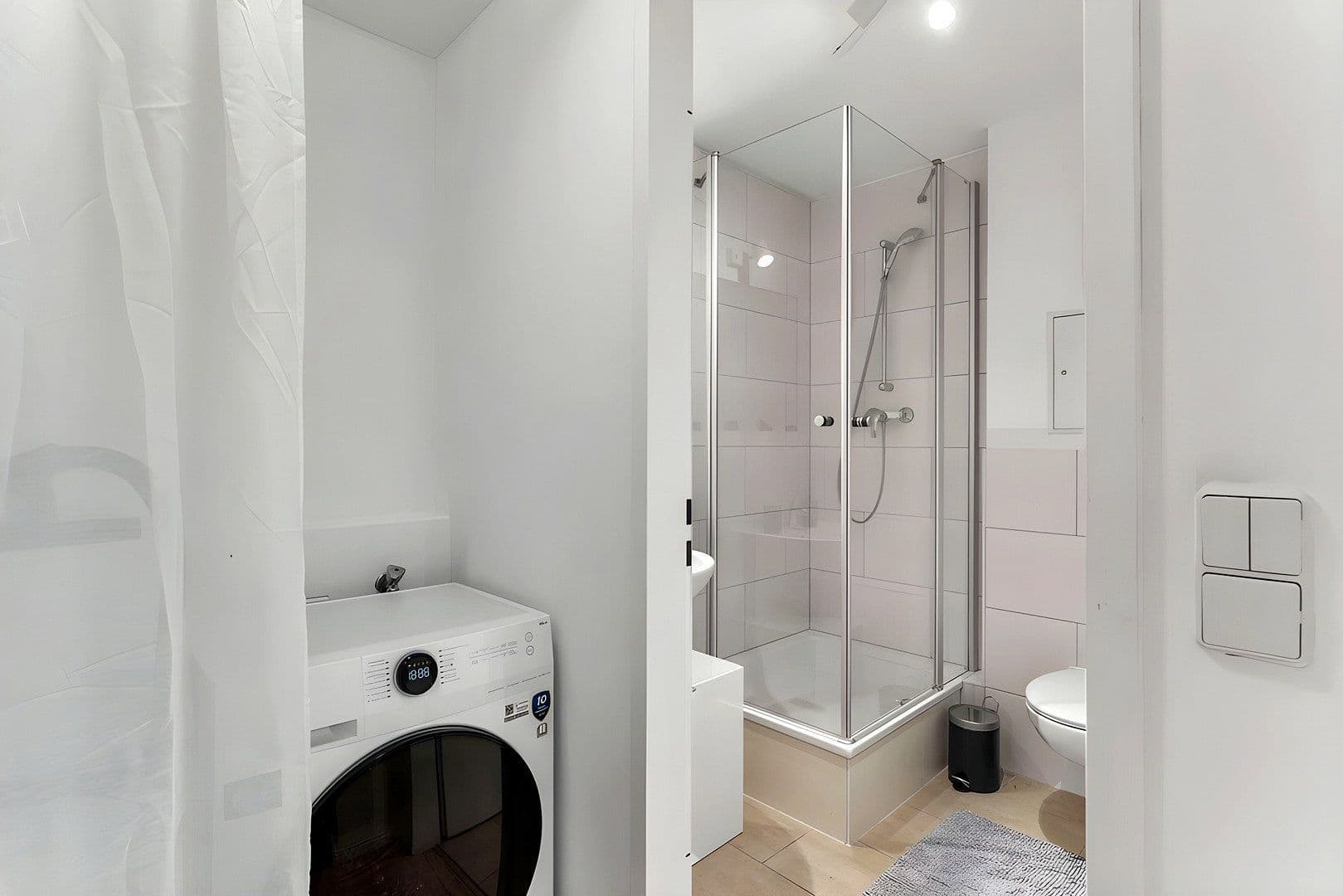 Prenájom bytu 2-izbový 50 m², Hechelstraße 14, Berlin, Berlín Prenájom bytu 2-izbový 50 m², Hechelstraße 14, Berlin, Berlín