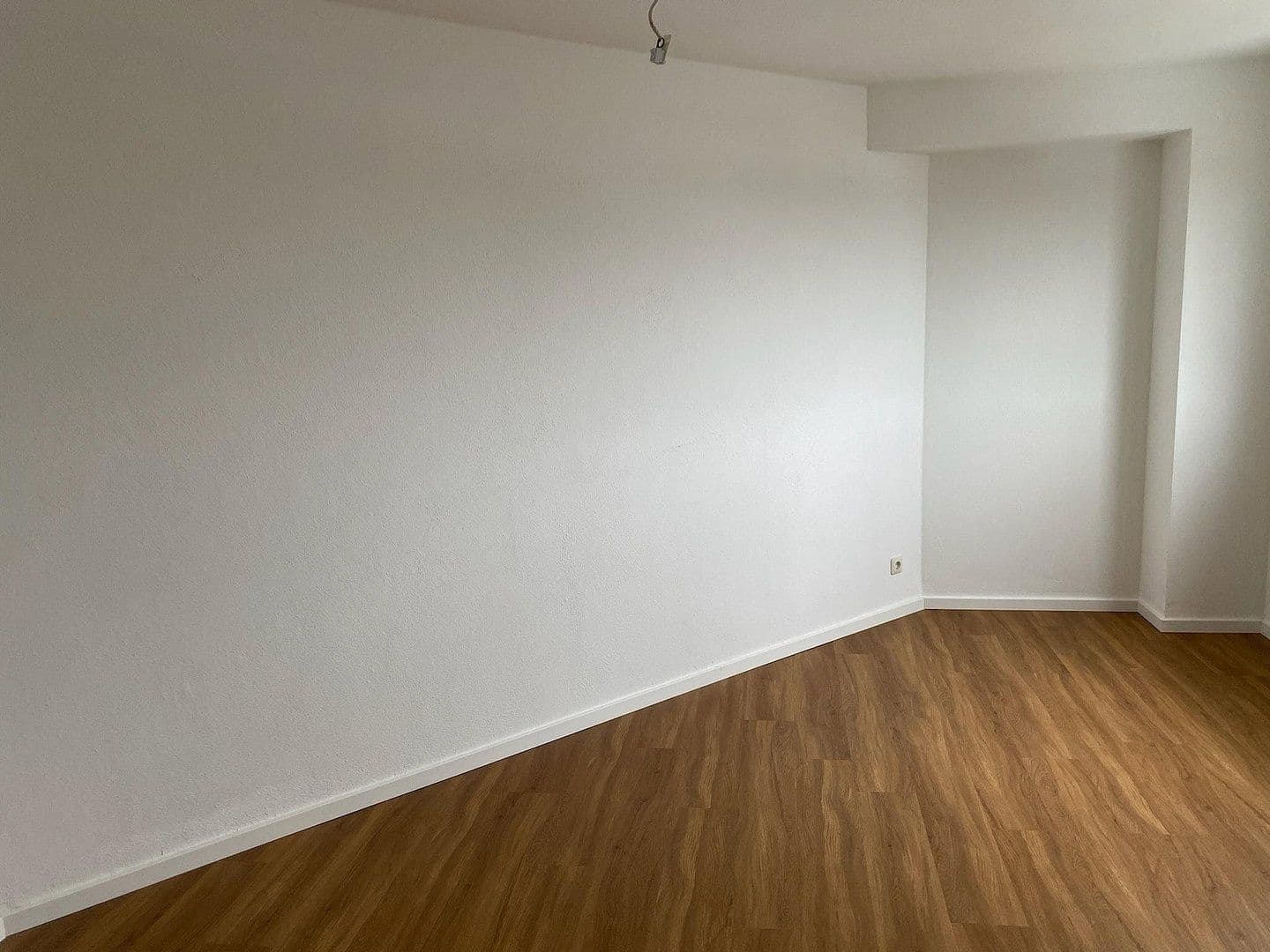 Prenájom bytu 4-izbový 123 m², Talhofstrasse 30, Gilching, Bavorsko Prenájom bytu 4-izbový 123 m², Talhofstrasse 30, Gilching, Bavorsko