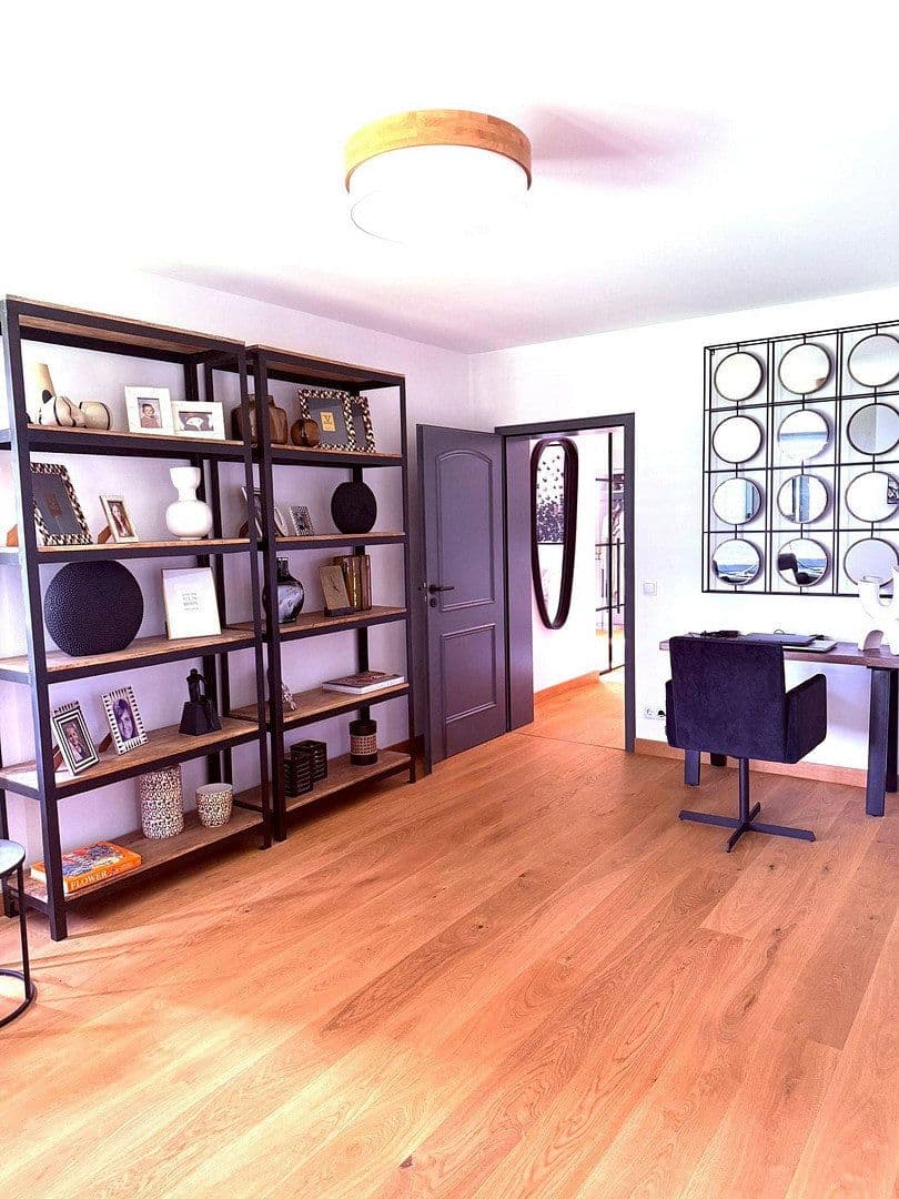 Predaj domu 260 m², pozemek 5.000 m², Visbek, Dolné Sasko Predaj domu 260 m², pozemek 5.000 m², Visbek, Dolné Sasko