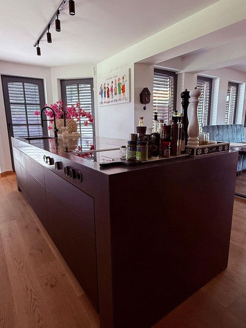 Predaj domu 260 m², pozemek 5.000 m², Visbek, Dolné Sasko Predaj domu 260 m², pozemek 5.000 m², Visbek, Dolné Sasko
