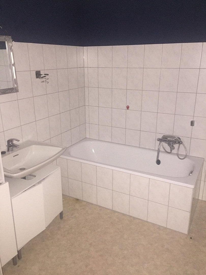 Prenájom bytu 4-izbový 103 m², Weilmünster, Hesensko Prenájom bytu 4-izbový 103 m², Weilmünster, Hesensko