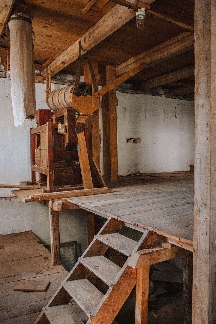 Predaj domu 333 m², pozemek 1.053 m², Am Aichbach, Niederaichbach, Bavorsko Predaj domu 333 m², pozemek 1.053 m², Am Aichbach, Niederaichbach, Bavorsko
