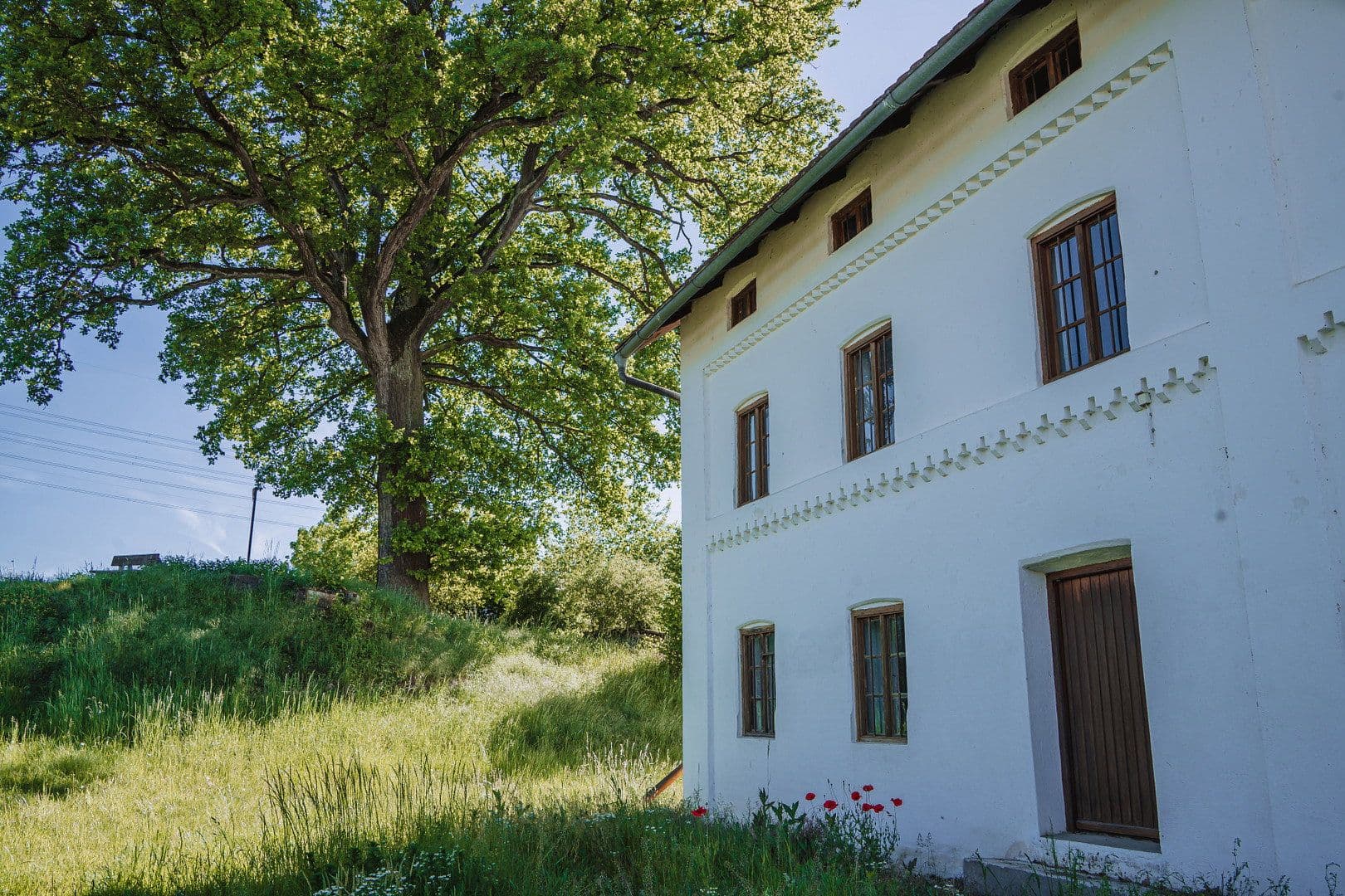 Predaj domu 333 m², pozemek 1.053 m², Am Aichbach, Niederaichbach, Bavorsko Predaj domu 333 m², pozemek 1.053 m², Am Aichbach, Niederaichbach, Bavorsko