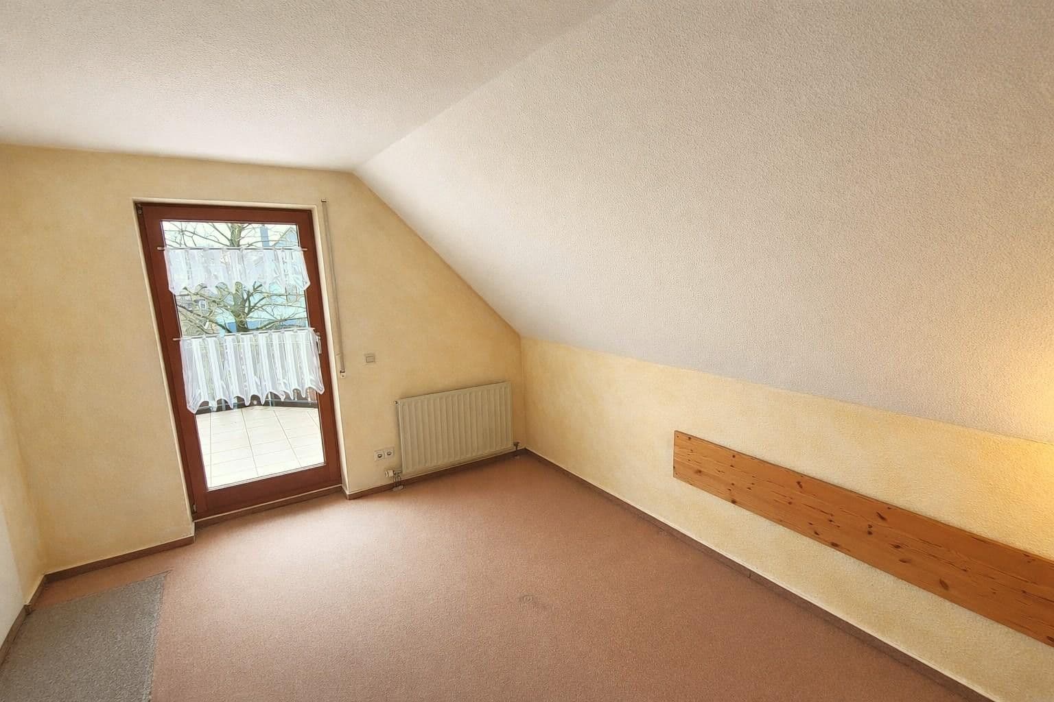 Predaj domu 106 m², pozemek 381 m², Rosenstr. 11/1, Schwieberdingen, Bádensko-Wurttembersko Predaj domu 106 m², pozemek 381 m², Rosenstr. 11/1, Schwieberdingen, Bádensko-Wurttembersko