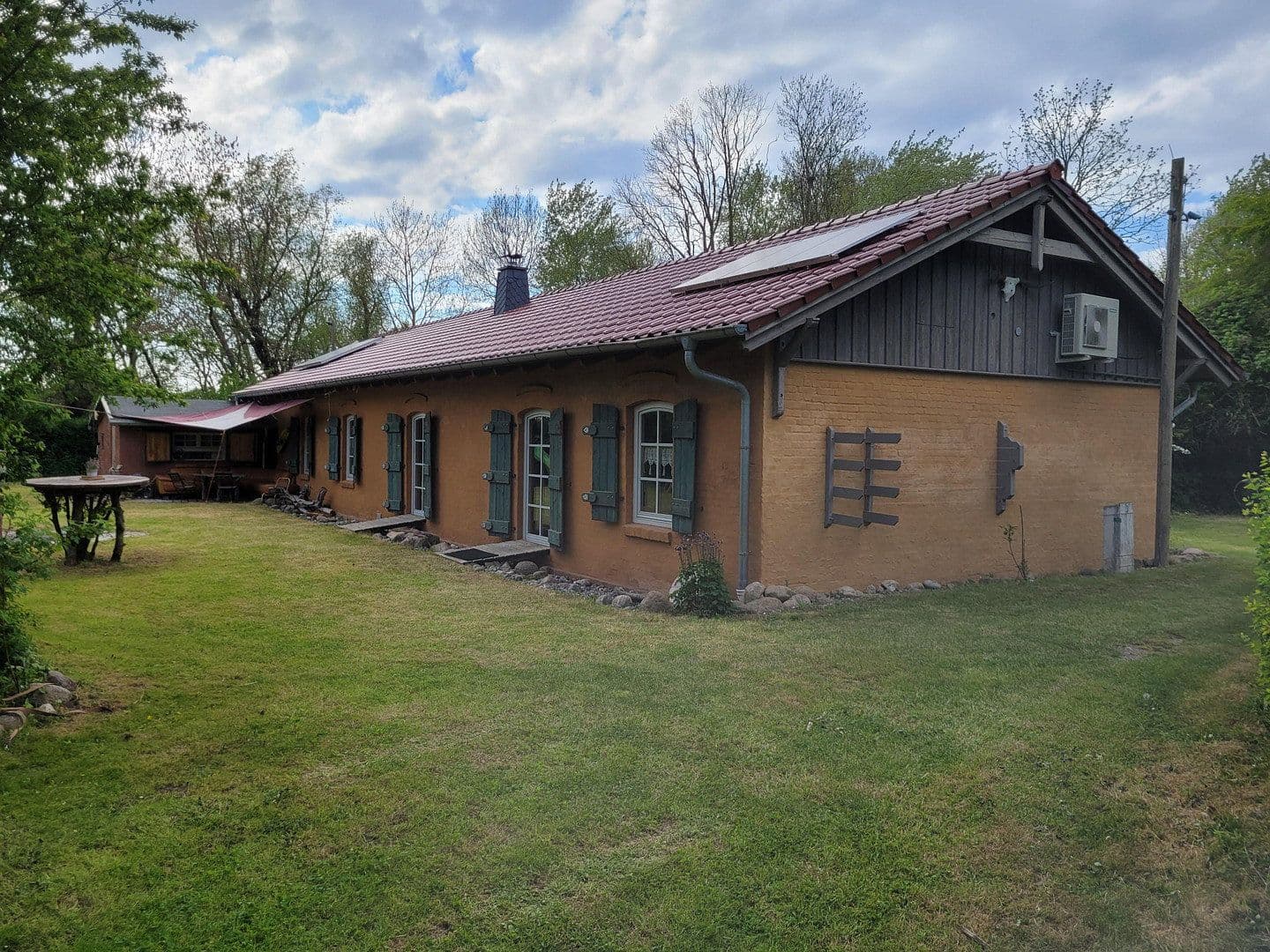 Predaj domu 200 m², pozemek 13.000 m², Dranske, Meklenbursko-Predpomoransko Predaj domu 200 m², pozemek 13.000 m², Dranske, Meklenbursko-Predpomoransko