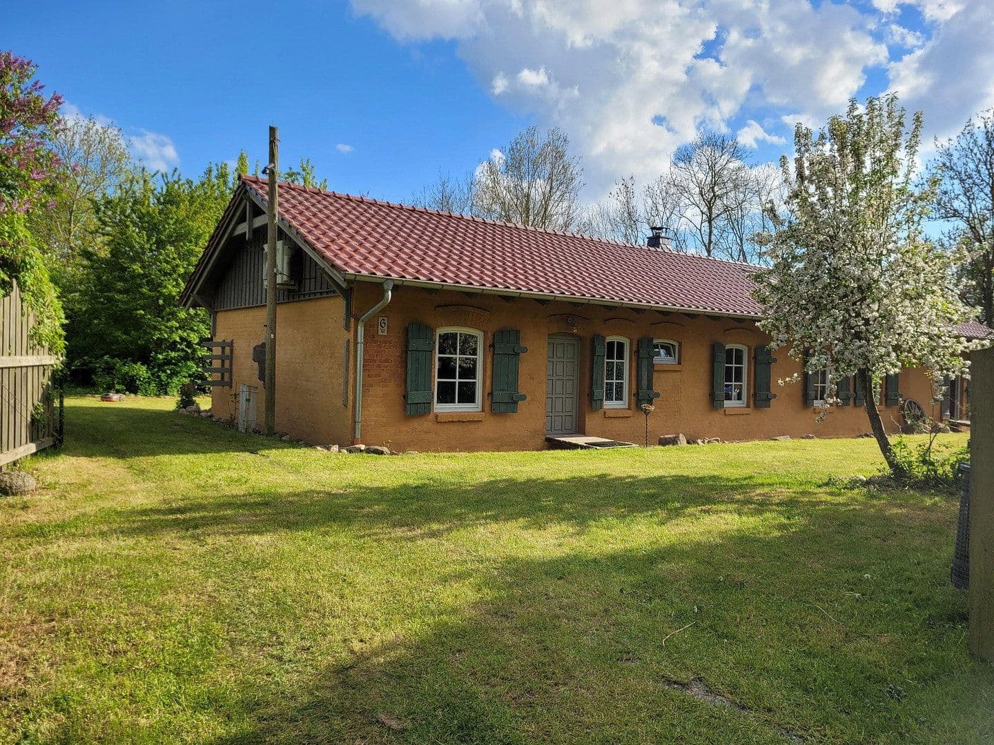 Predaj domu 200 m², pozemek 13.000 m², Dranske, Meklenbursko-Predpomoransko Predaj domu 200 m², pozemek 13.000 m², Dranske, Meklenbursko-Predpomoransko