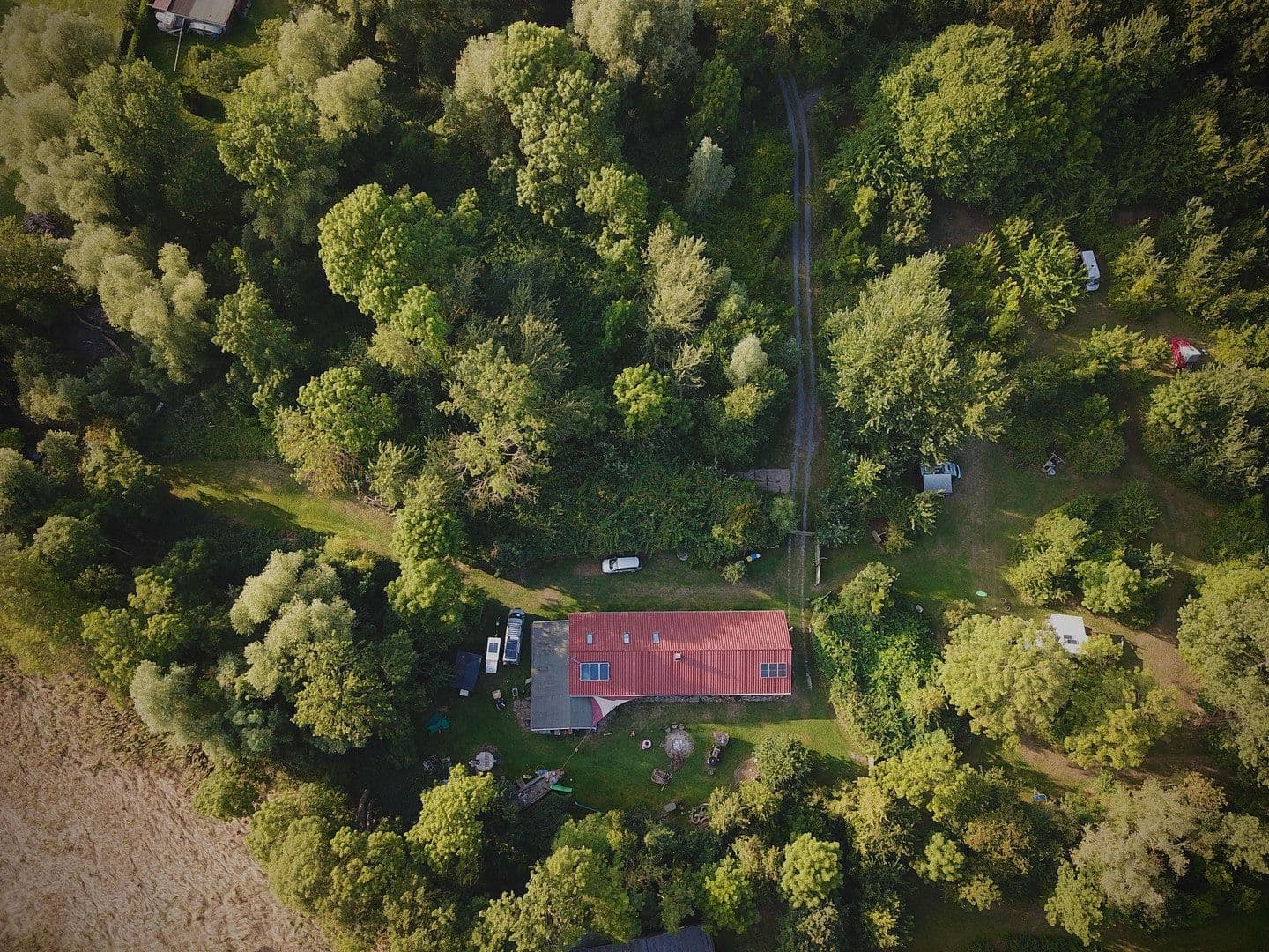 Predaj domu 200 m², pozemek 13.000 m², Dranske, Meklenbursko-Predpomoransko Predaj domu 200 m², pozemek 13.000 m², Dranske, Meklenbursko-Predpomoransko