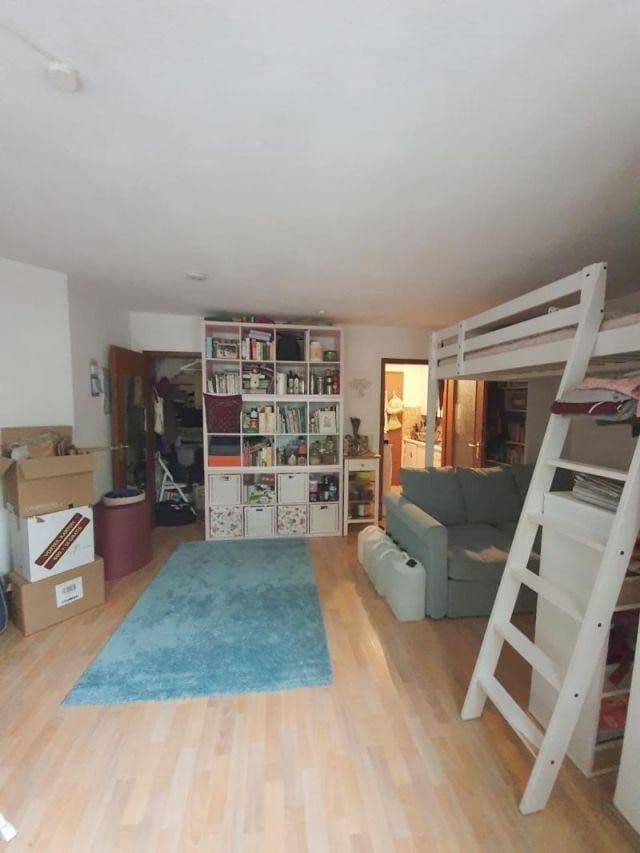Prenájom bytu 1-izbový 25 m², Köln, Severné Porýnie - Westfálsko Prenájom bytu 1-izbový 25 m², Köln, Severné Porýnie - Westfálsko