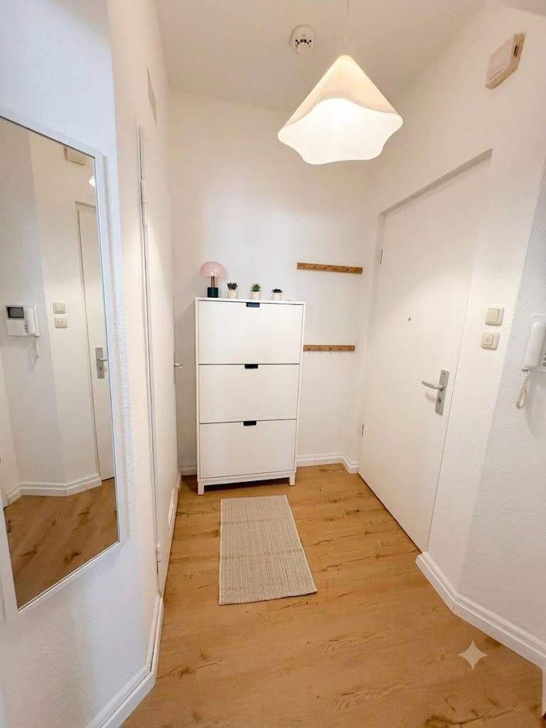 Prenájom bytu 1-izbový 40 m², Kaiser-Wilhelm-Ring 39, Mainz, Porýnie-Falcko Prenájom bytu 1-izbový 40 m², Kaiser-Wilhelm-Ring 39, Mainz, Porýnie-Falcko