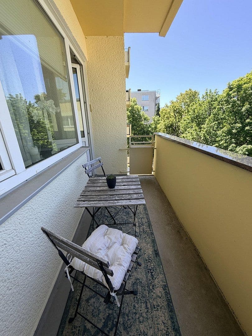 Prenájom bytu 1-izbový 38 m², Berlin, Berlín Prenájom bytu 1-izbový 38 m², Berlin, Berlín