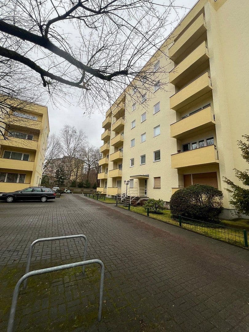 Prenájom bytu 1-izbový 38 m², Berlin, Berlín Prenájom bytu 1-izbový 38 m², Berlin, Berlín