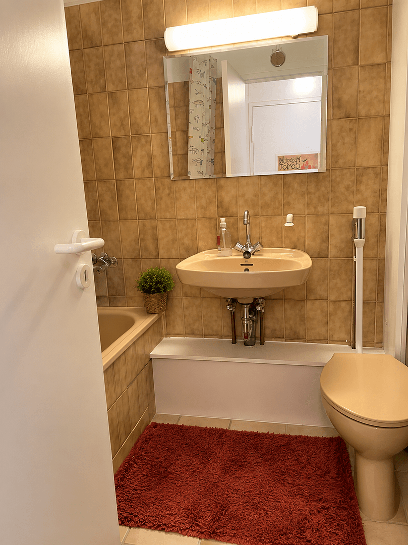 Prenájom bytu 1-izbový 38 m², Berlin, Berlín Prenájom bytu 1-izbový 38 m², Berlin, Berlín