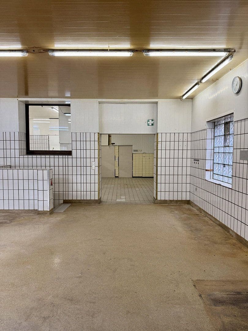 Prenájom nebytového priestoru 230 m², Bochumer Straße 36, Essen, Severné Porýnie - Westfálsko Prenájom nebytového priestoru 230 m², Bochumer Straße 36, Essen, Severné Porýnie - Westfálsko
