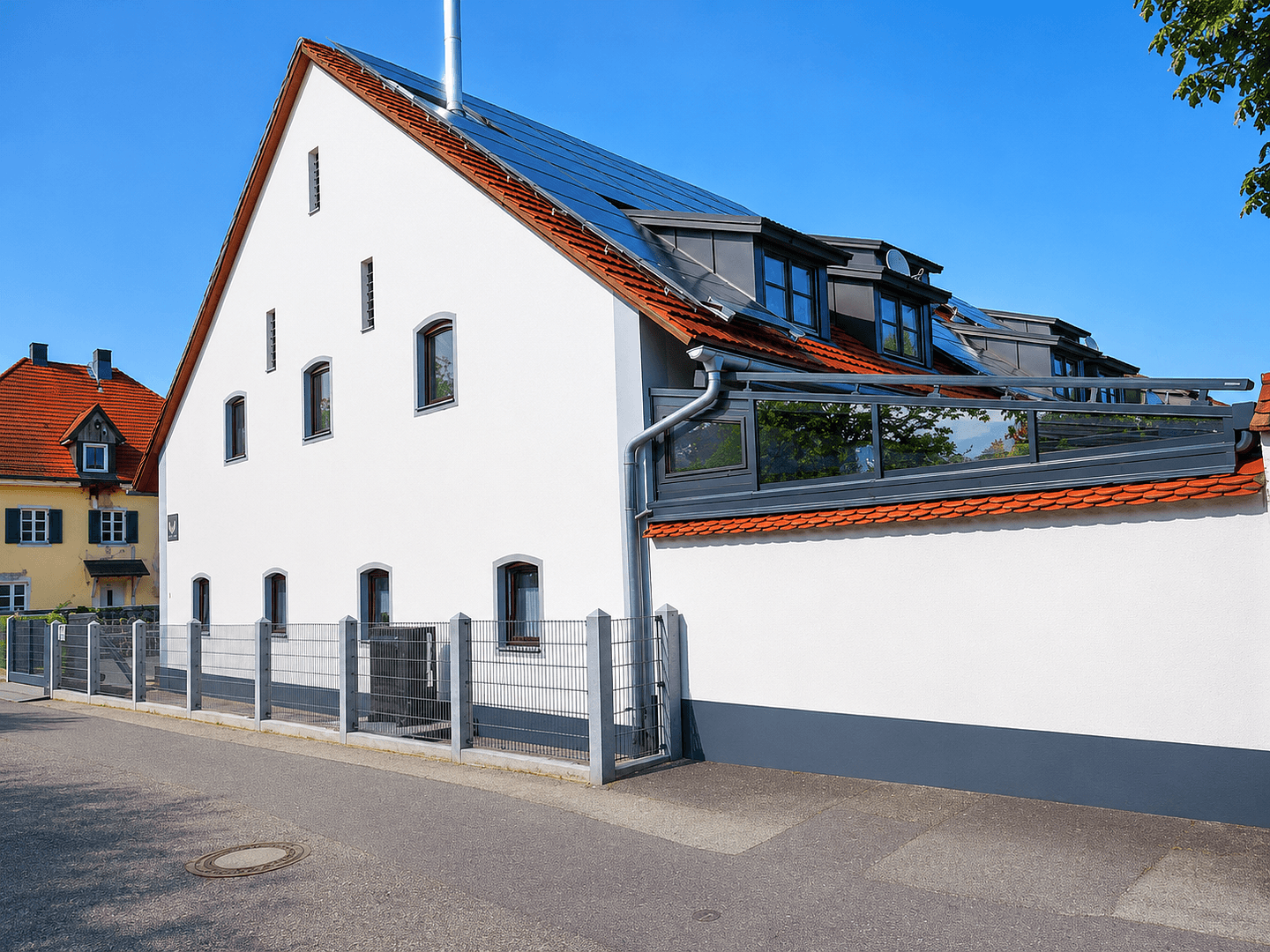 Predaj domu 809 m², pozemek 1.057 m², Kühbach, Bavorsko Predaj domu 809 m², pozemek 1.057 m², Kühbach, Bavorsko