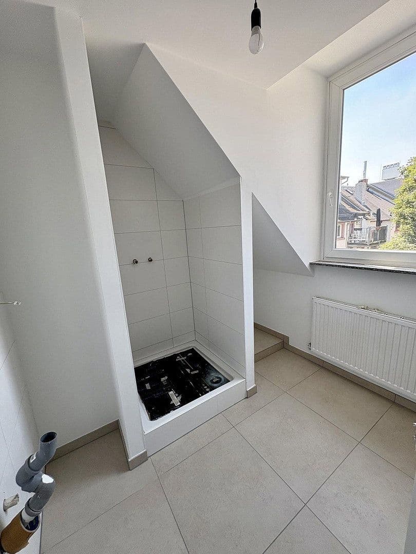 Prenájom bytu 2-izbový 52 m², Frankfurt, Hesensko Prenájom bytu 2-izbový 52 m², Frankfurt, Hesensko