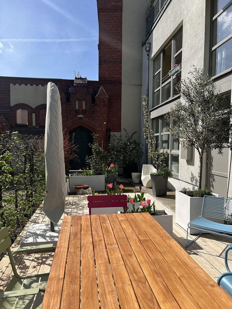 Predaj bytu 5-izbový 225 m², Berlin, Berlín Predaj bytu 5-izbový 225 m², Berlin, Berlín