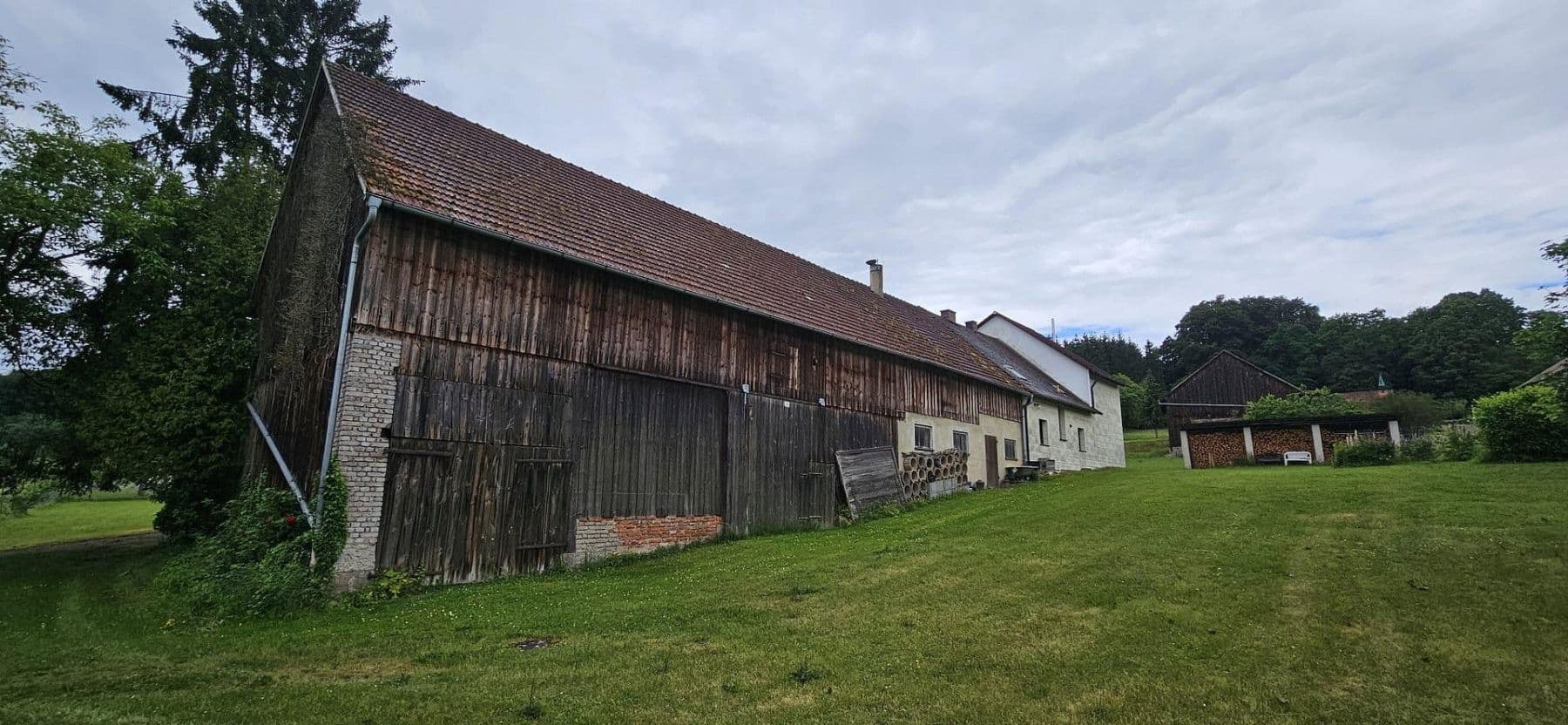 Predaj domu 274 m², pozemek 5.648 m², Königstein, Bavorsko Predaj domu 274 m², pozemek 5.648 m², Königstein, Bavorsko