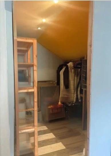 Predaj domu 154 m², pozemek 342 m², Kirchheim am Neckar, Bádensko-Wurttembersko Predaj domu 154 m², pozemek 342 m², Kirchheim am Neckar, Bádensko-Wurttembersko