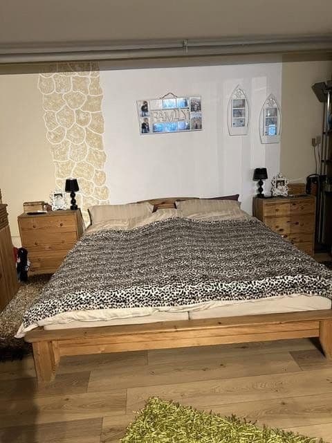 Predaj domu 154 m², pozemek 342 m², Kirchheim am Neckar, Bádensko-Wurttembersko Predaj domu 154 m², pozemek 342 m², Kirchheim am Neckar, Bádensko-Wurttembersko
