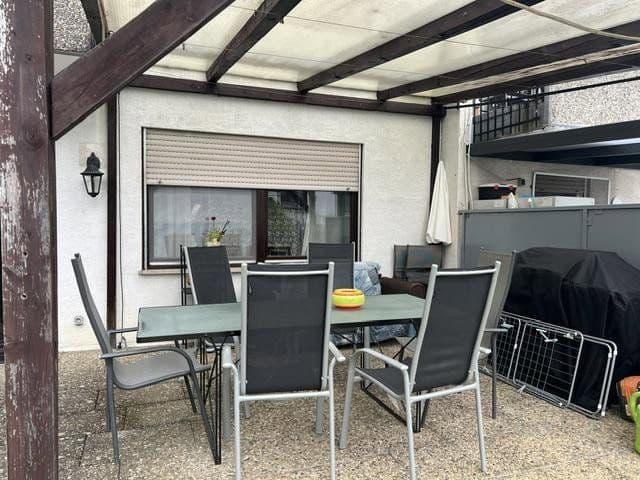 Predaj domu 154 m², pozemek 342 m², Kirchheim am Neckar, Bádensko-Wurttembersko Predaj domu 154 m², pozemek 342 m², Kirchheim am Neckar, Bádensko-Wurttembersko
