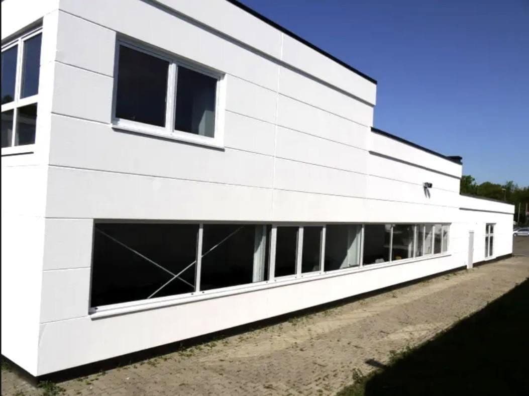 Prenájom nebytového priestoru 827 m², Heinrich-Held- Str. 34, Essen, Severné Porýnie - Westfálsko Prenájom nebytového priestoru 827 m², Heinrich-Held- Str. 34, Essen, Severné Porýnie - Westfálsko