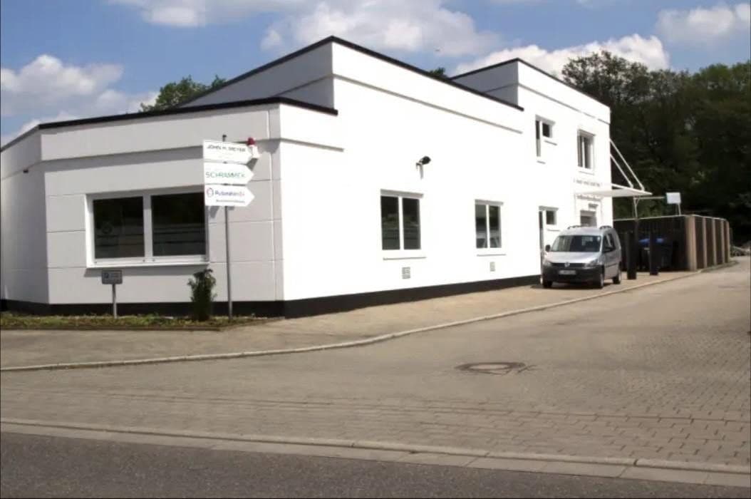 Prenájom nebytového priestoru 827 m², Heinrich-Held- Str. 34, Essen, Severné Porýnie - Westfálsko Prenájom nebytového priestoru 827 m², Heinrich-Held- Str. 34, Essen, Severné Porýnie - Westfálsko