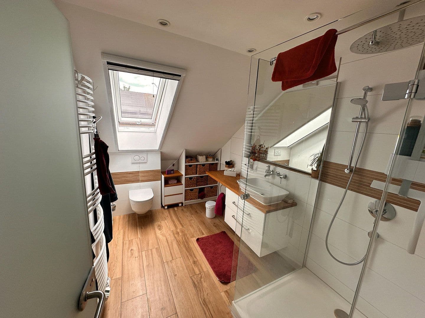 Predaj domu 135 m², pozemek 300 m², Ingolstadt, Bavorsko Predaj domu 135 m², pozemek 300 m², Ingolstadt, Bavorsko