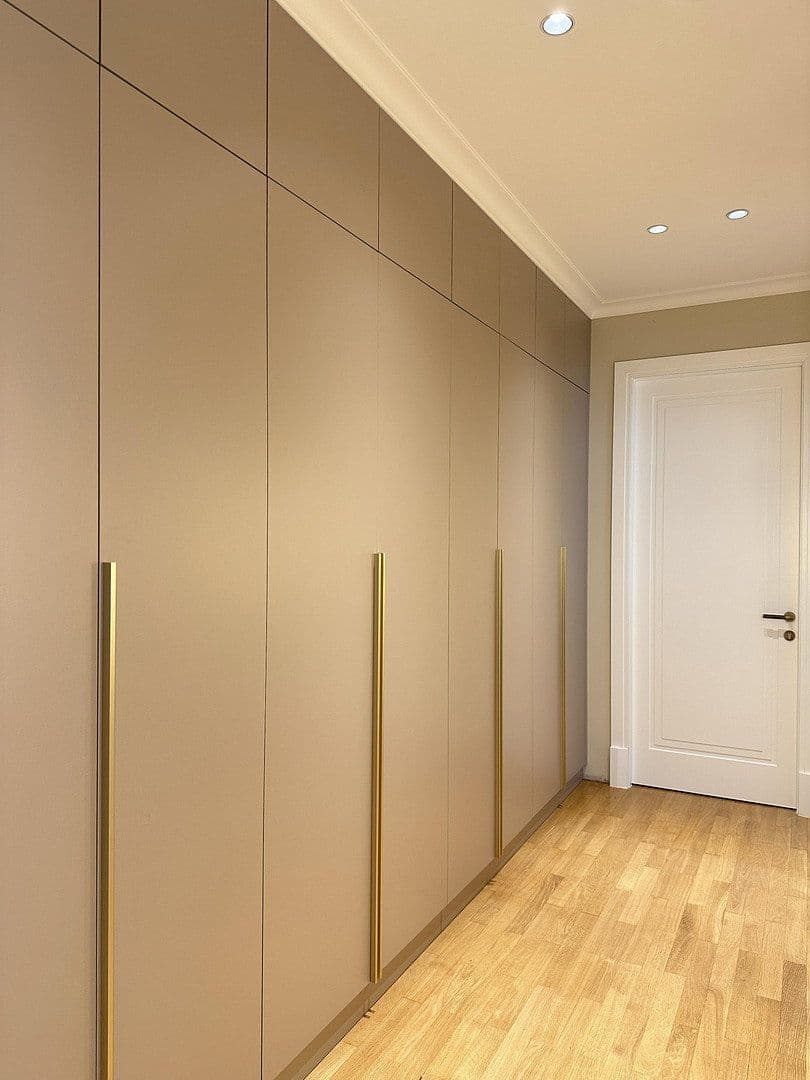 Predaj bytu 4-izbový 130 m², Heerstr. 76, Berlin, Berlín Predaj bytu 4-izbový 130 m², Heerstr. 76, Berlin, Berlín