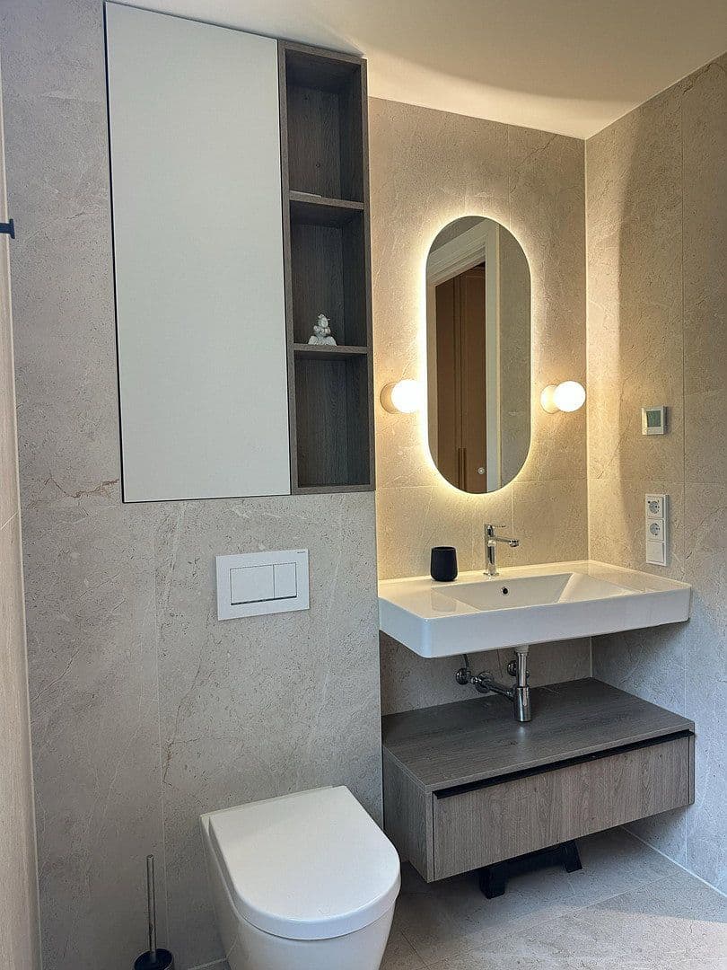 Predaj bytu 4-izbový 130 m², Heerstr. 76, Berlin, Berlín Predaj bytu 4-izbový 130 m², Heerstr. 76, Berlin, Berlín