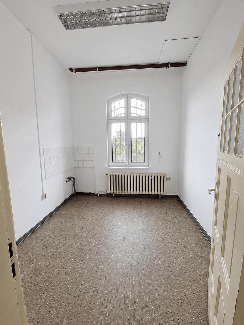 Prenájom kancelárie 138 m², Berliner Straße 30, Fehrbellin, Brandenbursko Prenájom kancelárie 138 m², Berliner Straße 30, Fehrbellin, Brandenbursko