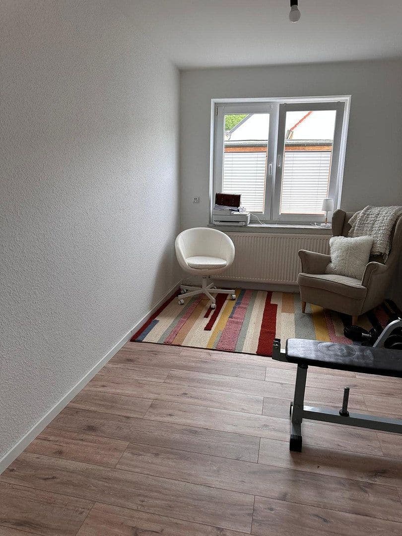 Prenájom bytu 4-izbový 103 m², Rheinbach, Severné Porýnie - Westfálsko Prenájom bytu 4-izbový 103 m², Rheinbach, Severné Porýnie - Westfálsko