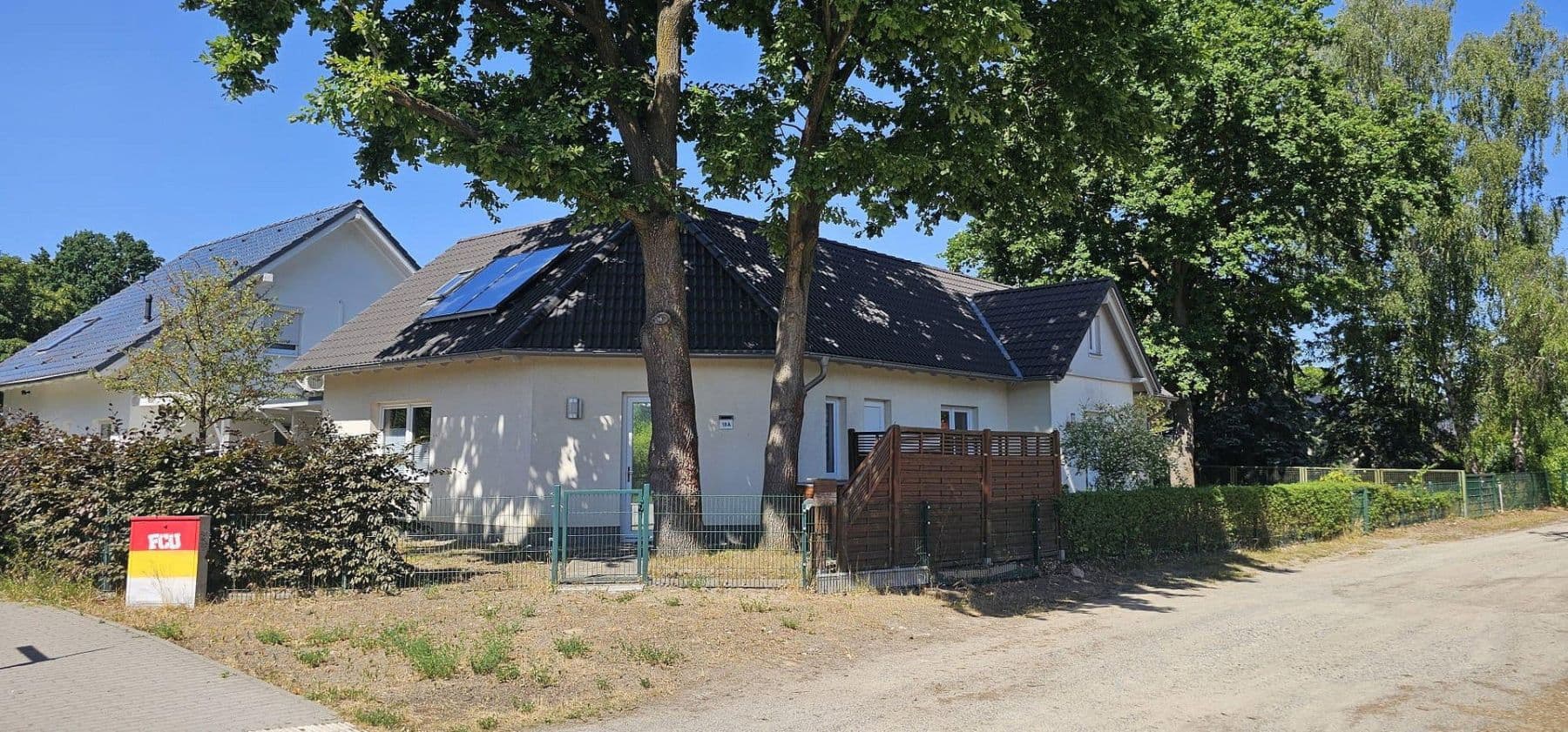 Predaj domu 130 m², pozemek 525 m², Puschkinstraße 19a, Königs Wusterhausen, Brandenbursko Predaj domu 130 m², pozemek 525 m², Puschkinstraße 19a, Königs Wusterhausen, Brandenbursko