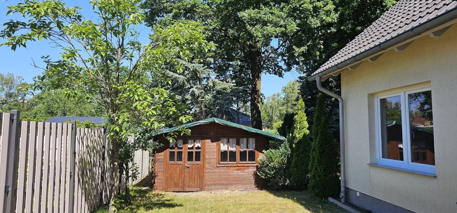Predaj domu 130 m², pozemek 525 m², Puschkinstraße 19a, Königs Wusterhausen, Brandenbursko Predaj domu 130 m², pozemek 525 m², Puschkinstraße 19a, Königs Wusterhausen, Brandenbursko