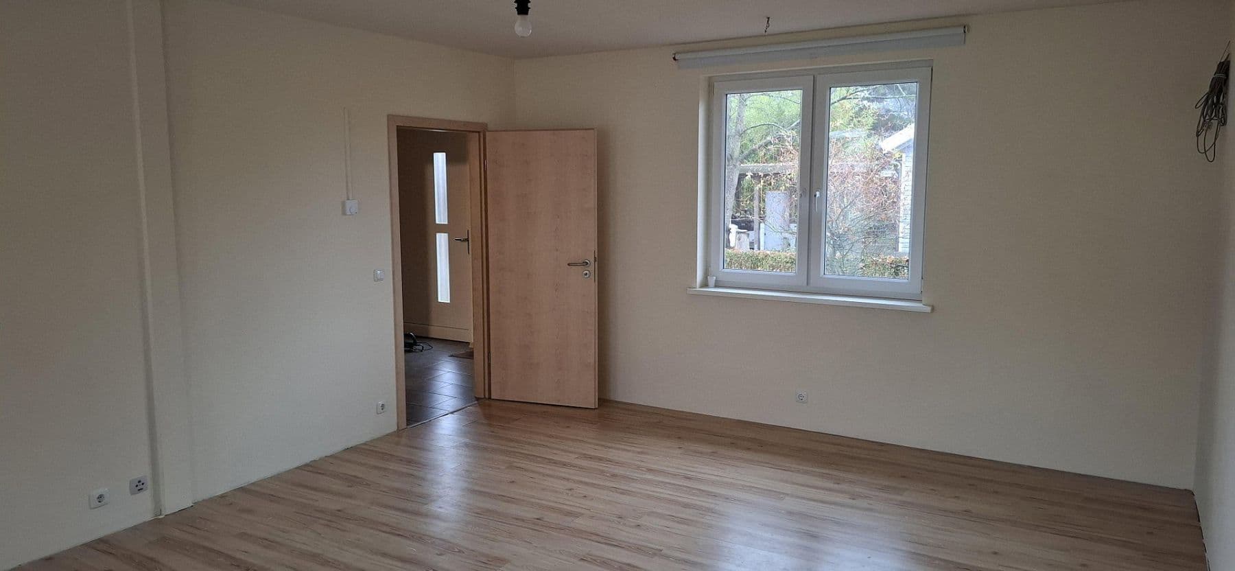 Predaj domu 130 m², pozemek 525 m², Puschkinstraße 19a, Königs Wusterhausen, Brandenbursko Predaj domu 130 m², pozemek 525 m², Puschkinstraße 19a, Königs Wusterhausen, Brandenbursko