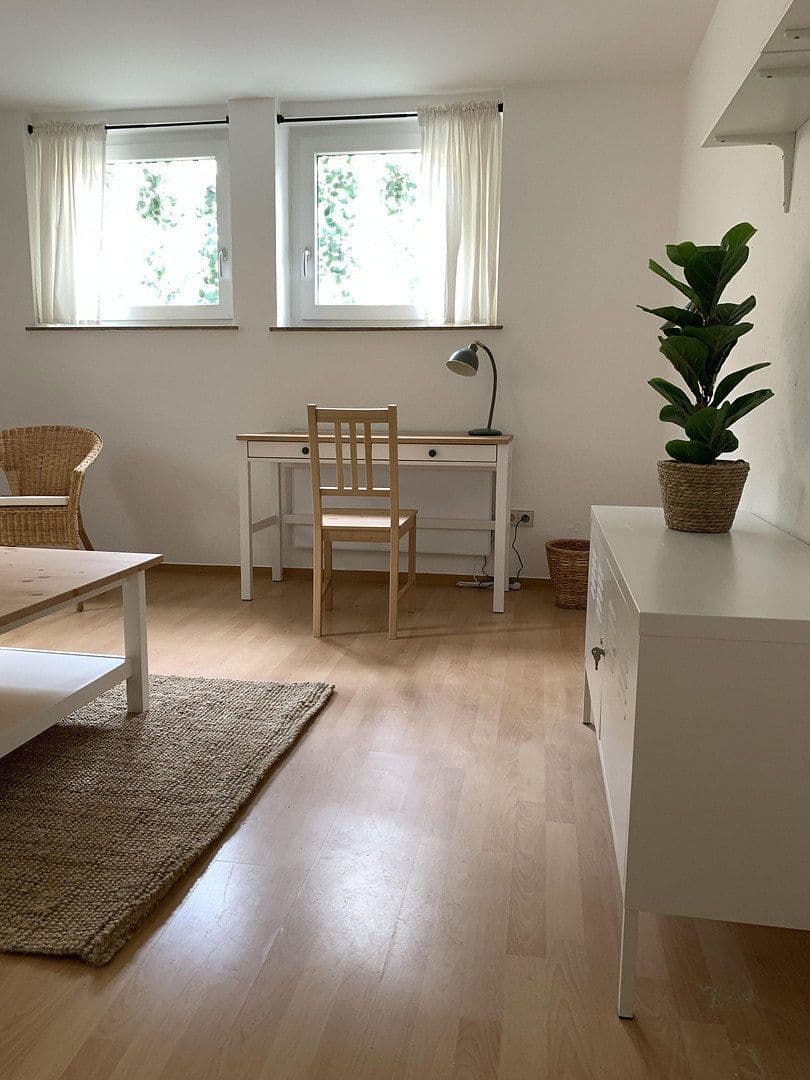 Prenájom bytu 1-izbový 43 m², Ludwigsburg, Bádensko-Wurttembersko Prenájom bytu 1-izbový 43 m², Ludwigsburg, Bádensko-Wurttembersko