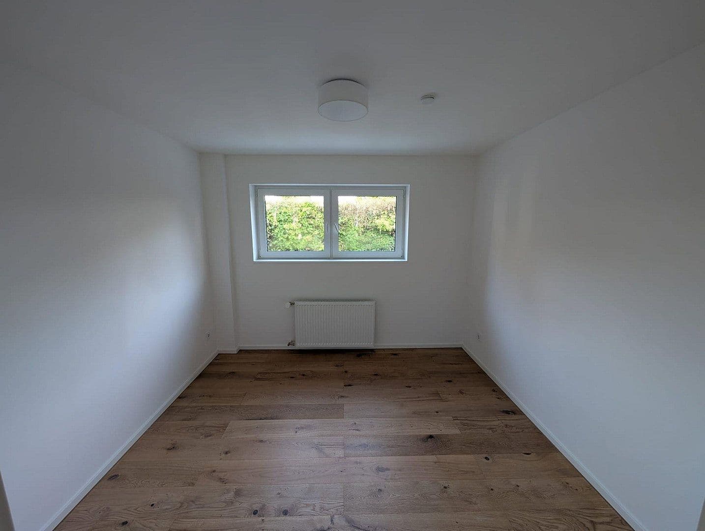 Prenájom domu 167 m², pozemek 663 m², Darmstadt, Hesensko Prenájom domu 167 m², pozemek 663 m², Darmstadt, Hesensko