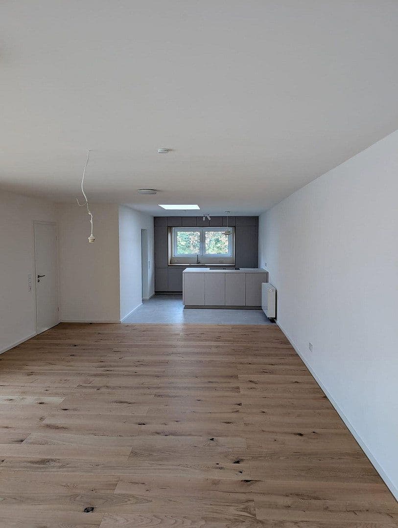 Prenájom domu 167 m², pozemek 663 m², Darmstadt, Hesensko Prenájom domu 167 m², pozemek 663 m², Darmstadt, Hesensko