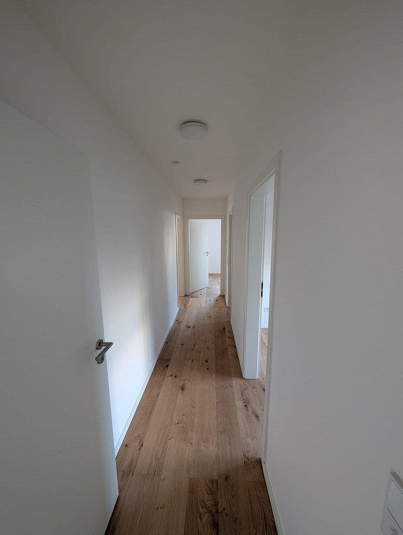 Prenájom domu 167 m², pozemek 663 m², Darmstadt, Hesensko Prenájom domu 167 m², pozemek 663 m², Darmstadt, Hesensko