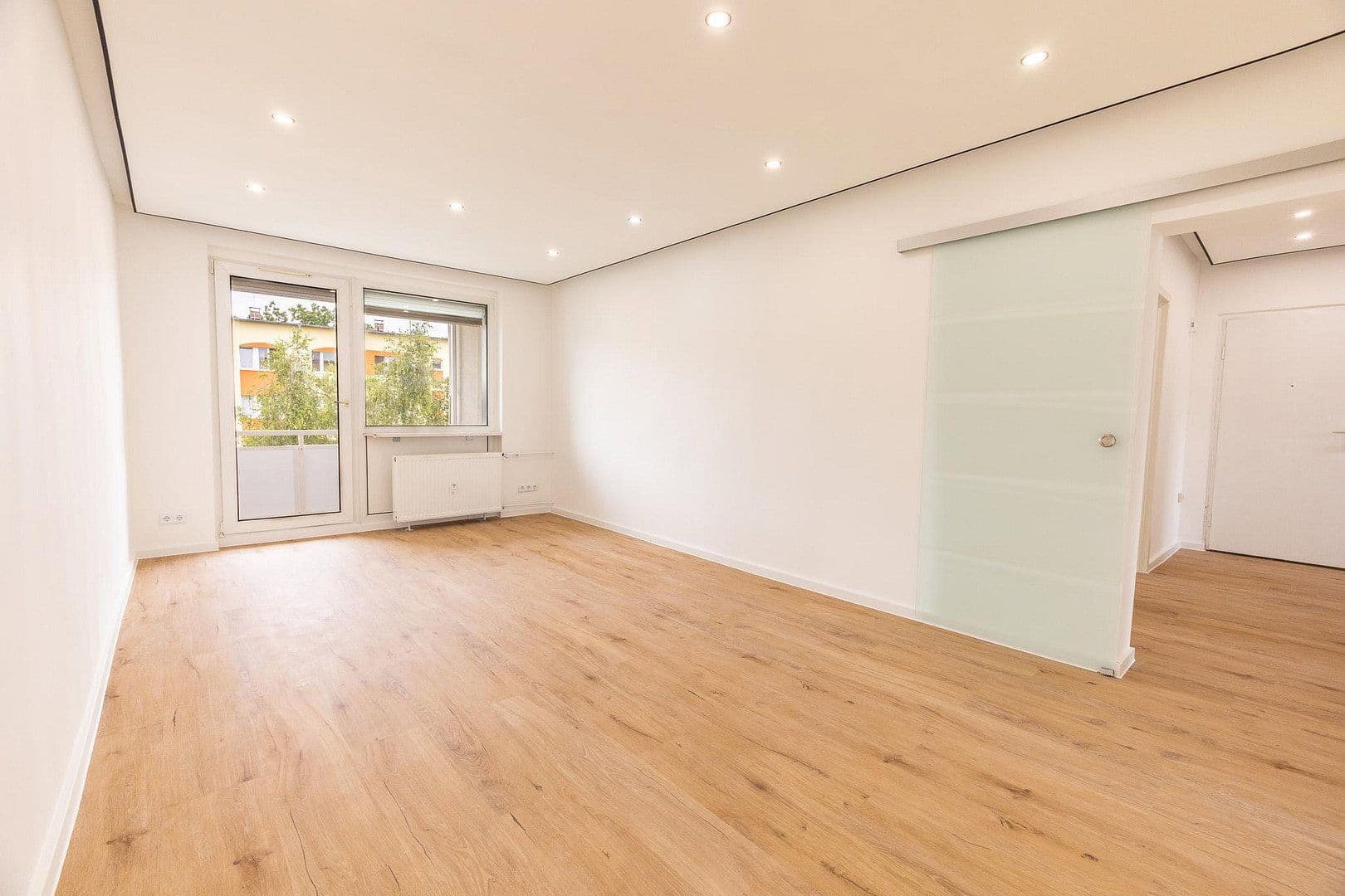 Predaj bytu 1-izbový 60 m², Pulvermühlenweg 31, Zwenkau, Sasko Predaj bytu 1-izbový 60 m², Pulvermühlenweg 31, Zwenkau, Sasko