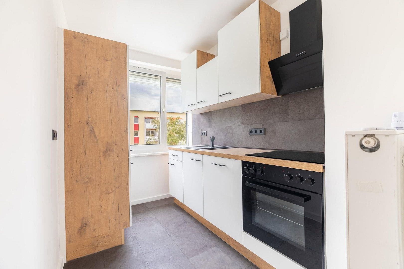 Predaj bytu 1-izbový 60 m², Pulvermühlenweg 31, Zwenkau, Sasko Predaj bytu 1-izbový 60 m², Pulvermühlenweg 31, Zwenkau, Sasko
