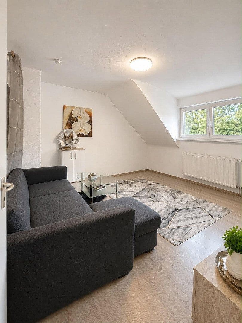 Prenájom bytu 3-izbový 77 m², Karlsruhe, Bádensko-Wurttembersko Prenájom bytu 3-izbový 77 m², Karlsruhe, Bádensko-Wurttembersko