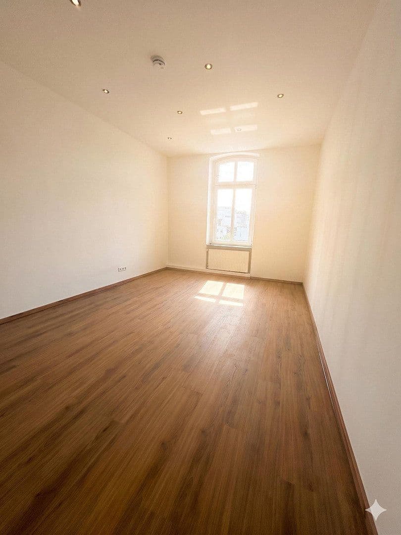 Prenájom bytu 4-izbový 105 m², Hans-Heinen-Straße 45, Dessau-Roßlau, Sasko-Anhaltsko Prenájom bytu 4-izbový 105 m², Hans-Heinen-Straße 45, Dessau-Roßlau, Sasko-Anhaltsko