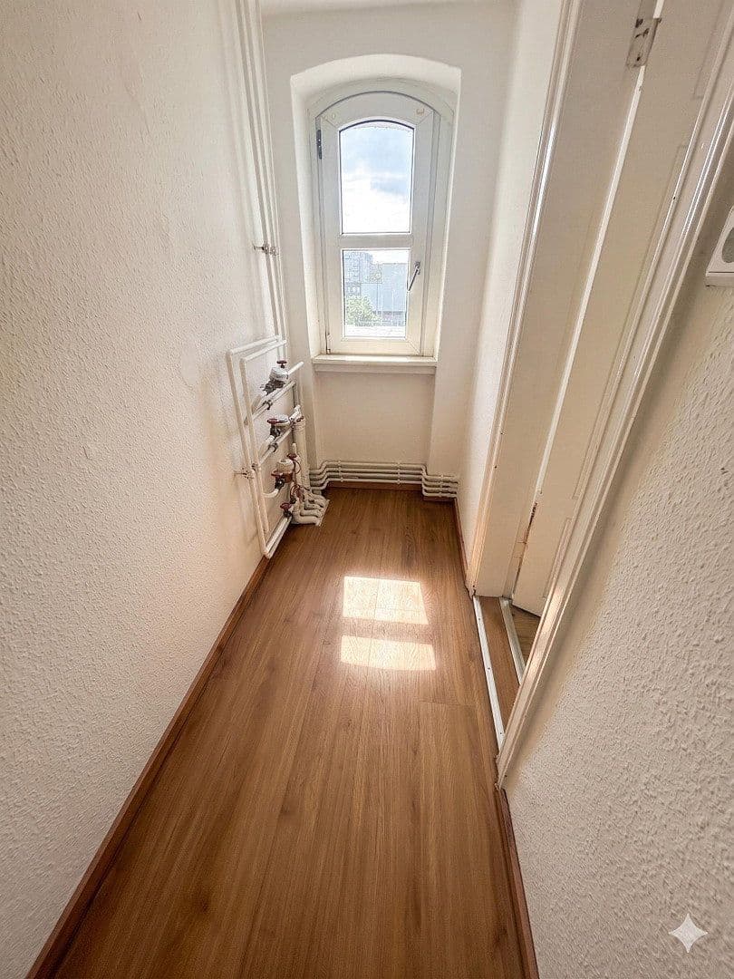 Prenájom bytu 4-izbový 105 m², Hans-Heinen-Straße 45, Dessau-Roßlau, Sasko-Anhaltsko Prenájom bytu 4-izbový 105 m², Hans-Heinen-Straße 45, Dessau-Roßlau, Sasko-Anhaltsko