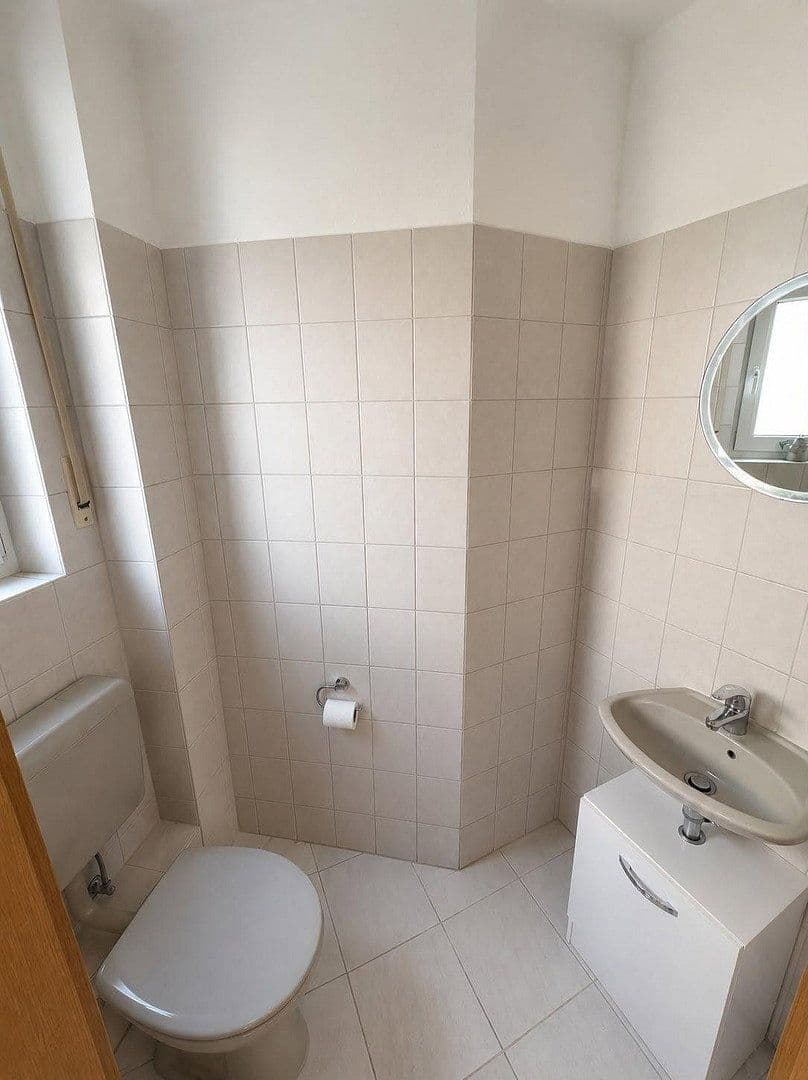 Prenájom bytu 5-izbový 125 m², Kelkheim (Taunus), Hesensko Prenájom bytu 5-izbový 125 m², Kelkheim (Taunus), Hesensko